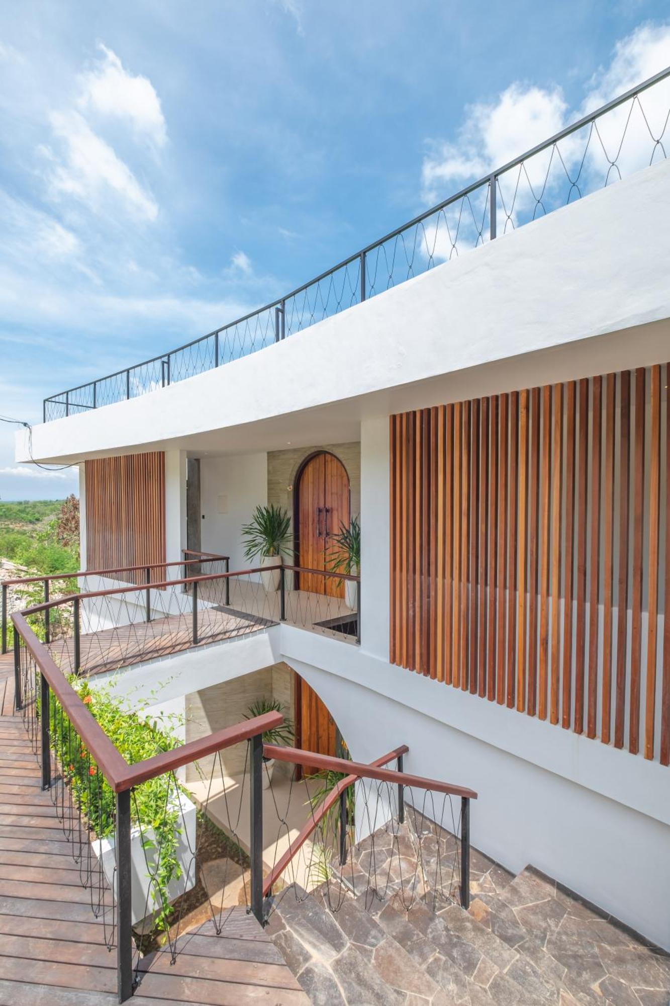 Villa Kaliente Toyapakeh エクステリア 写真